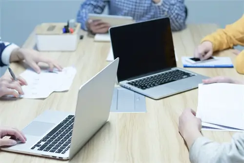 开机按了什么电脑变红